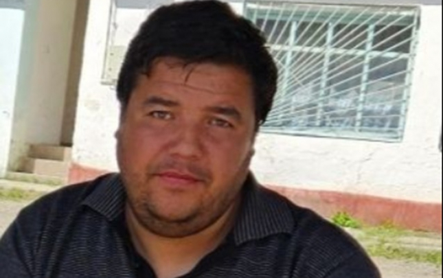 ayaginda-qanaxma-olan-mekteb-iscisi-oldu