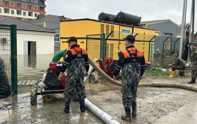 abseronda-aramsiz-yagan-yagisin-yaratdigi-fesadlarin-qarsisi-alinir