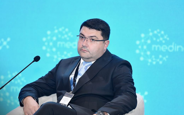 azerbaycanli-hekim-qafqazda-ilke-imza-atib