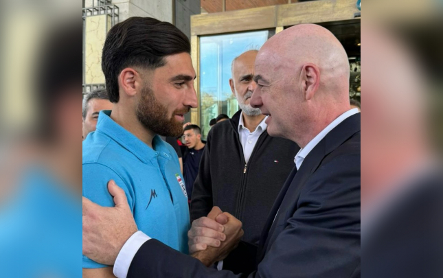 infantino-iranli-futbolcularla-gorusdu