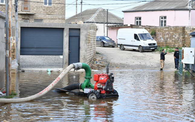 abseronda-yagisin-fesadlari-aradan-qaldirilir