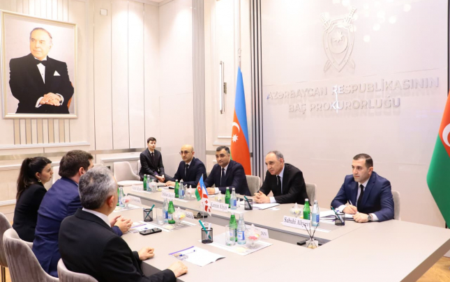 bas-prokuror-gurcustan-vekiller-kollegiyasinin-sedrini-qebul-etdi