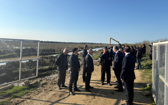 eldar-ezizov-ramanada-subasmadan-zerer-cekmis-erazilere-baxis-kecirdi