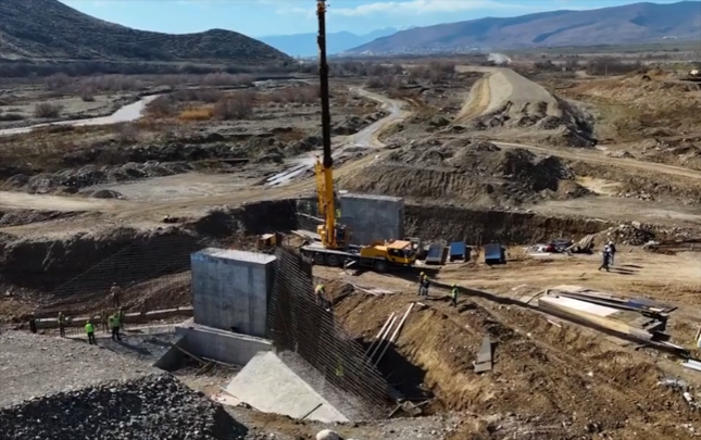 agdam-xankendi-demir-yolunun-tikintisi-davam-etdirilir