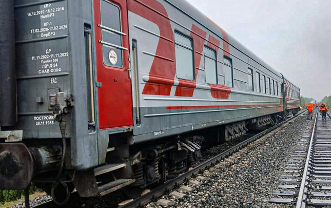 rusiyada-sernisin-qatarinin-7-vaqonu-relsden-cixib