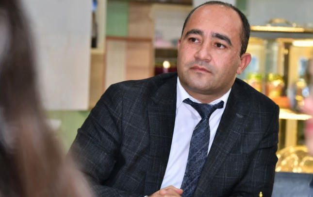 deputat-pencereden-tullanib-qacibmis