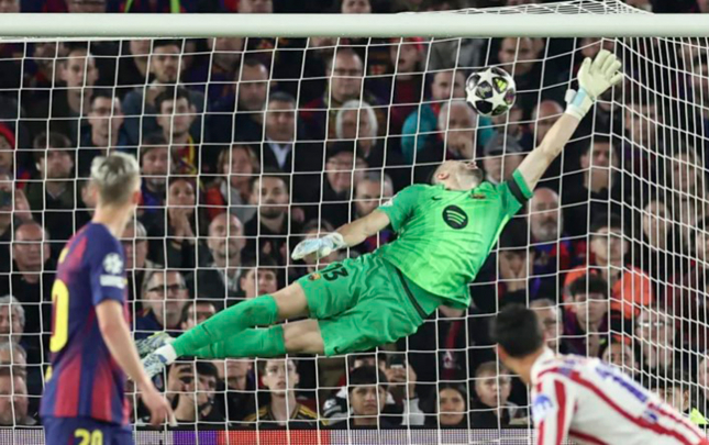 barselona-evde-uduzdu-psj-liverpulla-sefere-rahat-gedir