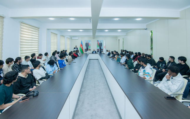 bmu-da-beynelxalq-telebeler-klubu-yaradildi