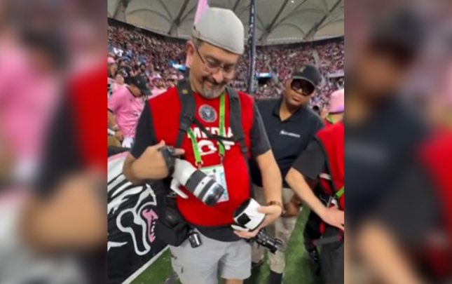 messi-zerbesi-ile-fotoaparati-qirdi