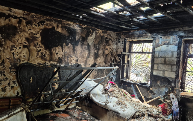 berdede-yasayis-evi-kule-dondu