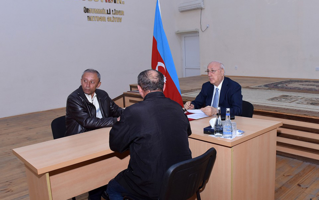 zakir-ferecov-novbeti-seyyar-qebul-kecirdi