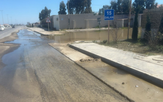 lehis-baglarina-geden-yolu-20-gunden-coxdur-su-basib