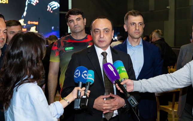 combat-pesekar-doyus-liqasinin-resmi-gorusu-kecirildi