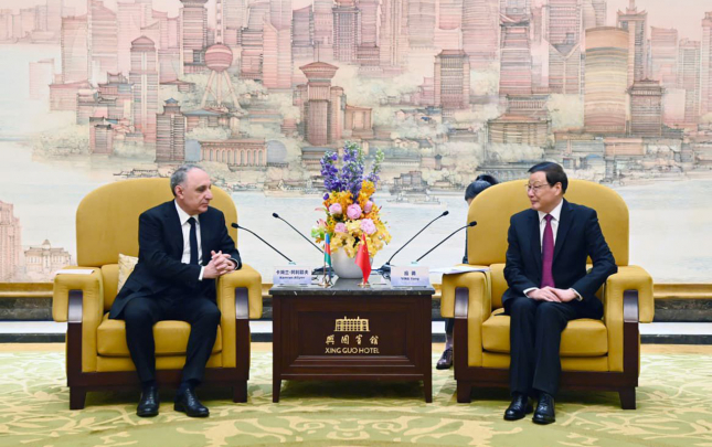 kamran-eliyev-cindedir