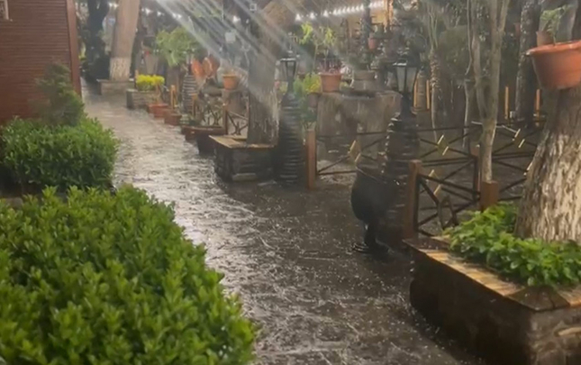 bakiya-ilk-defedir-bele-dolu-yagir