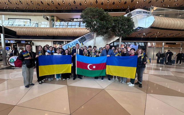 daha-bir-qrup-ukraynali-usaq-reabilitasiya-ucun-azerbaycana-getirildi