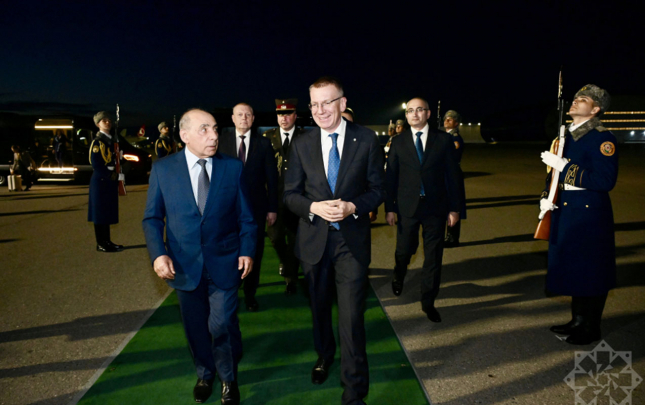 latviya-prezidenti-azerbaycana-sefere-geldi