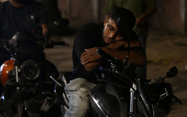 gece-gunduz-gozleyirler