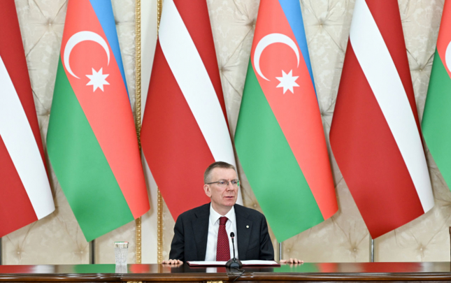 ag-seheri-ziyaret-etdim-boyuk-teessurat-bagisladi