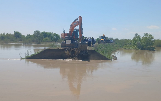 kurun-suyu-artdi-muhafize-bendi-dagildi