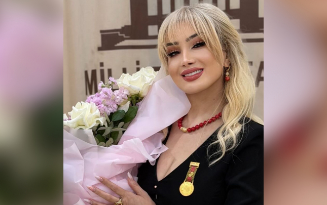 ad-gunumu-sehnede-qeyd-edeceyem