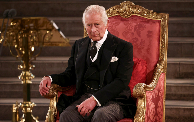 kral-abs-ye-sefer-edecek