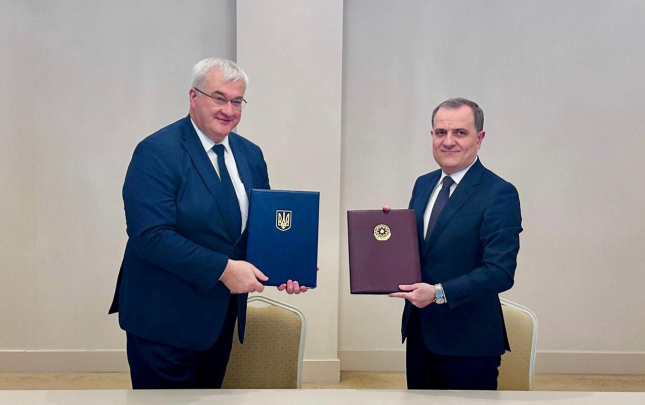 azerbaycan-ve-ukrayna-sazis-imzaladi