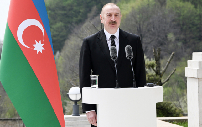 cexiya-ile-cox-feal-siyasi-dialoqumuz-var