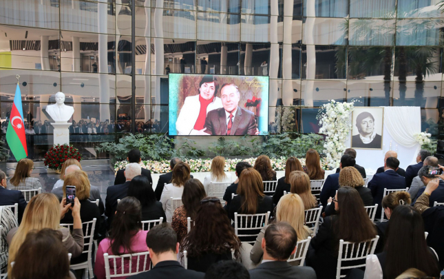 nizamide-zerife-eliyeva-qelblerde-yasayan-ad-tedbiri-kecirildi