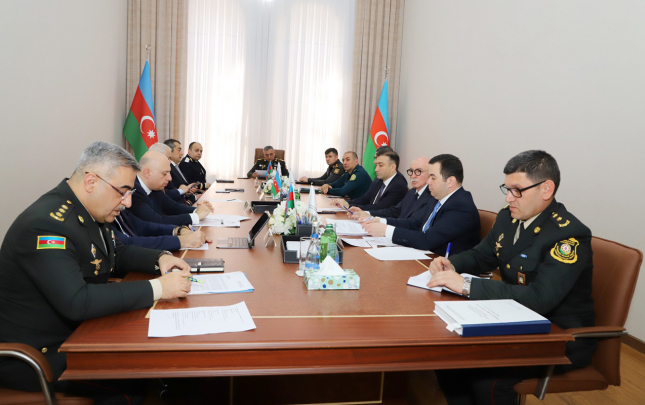 aprel-cagirisinin-gedisati-muzakire-olundu