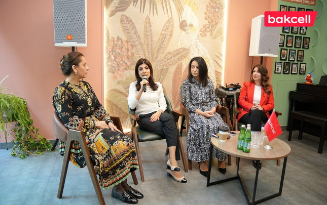 bakcell-umumdunya-autizm-ayi-cercivesinde-kasalata-kafede-gorus-kecirdi