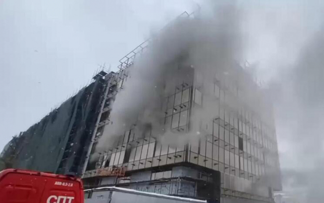 moskvada-guclu-yangin