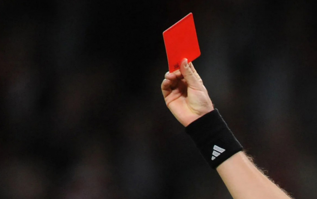 hemin-oyuncular-birbasa-qirmizi-vereqe-alacaqlar