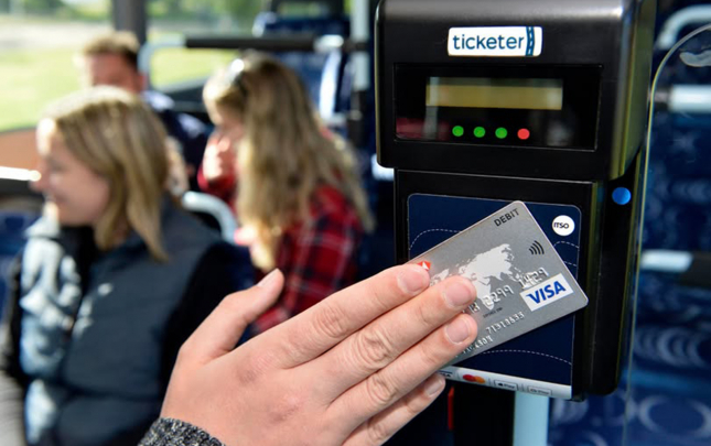 artiq-metro-ve-avtobuslarda-xarici-bank-kartlari-ile-odenis-mumkundur