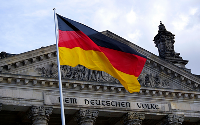 sert-qanunlar-kolgesinde-soyus-mediasi