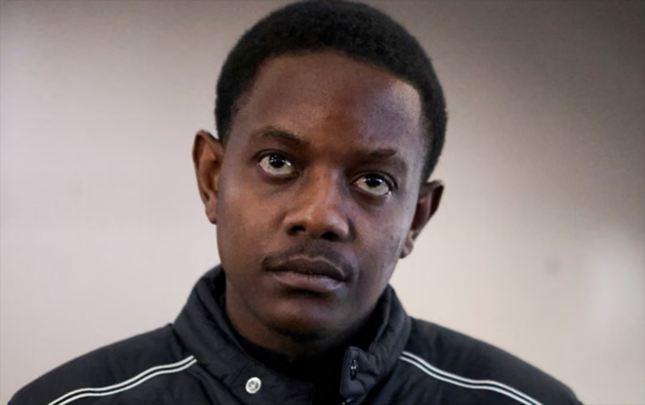 kecmis-prezidentin-oglu-oyuncaq-tapancaya-gore-car-dan-deportasiya-edildi