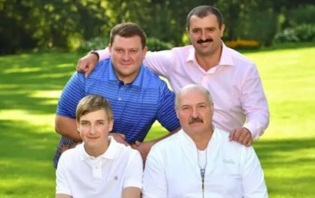 lukasenkonun-ogullari-da-sanksiyaya-meruz-qaldi