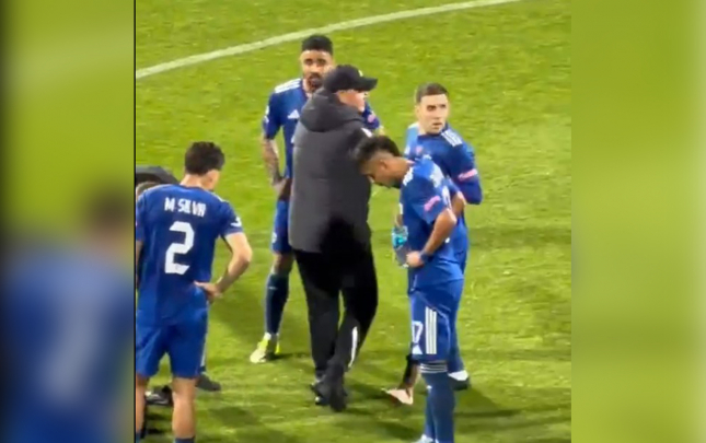 montiel-zedelenerek-meydani-terk-etdi