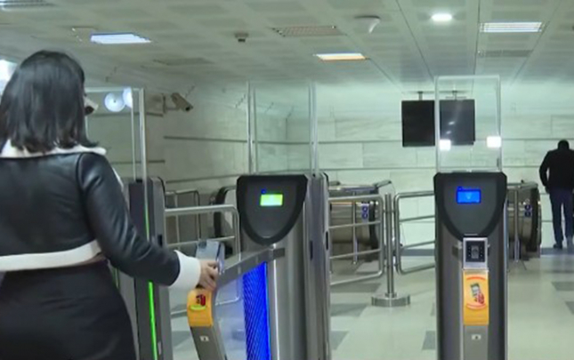 metro-ve-avtobuslarda-elave-gedishaqqi-odenisleri-cixilir