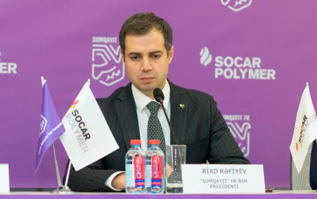 sumqayitin-prezidenti-hakimler-otagina-girdi