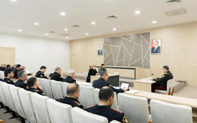 vilayet-eyvazov-imislide-vetendas-qebulu-ve-sira-baxisi-kecirdi