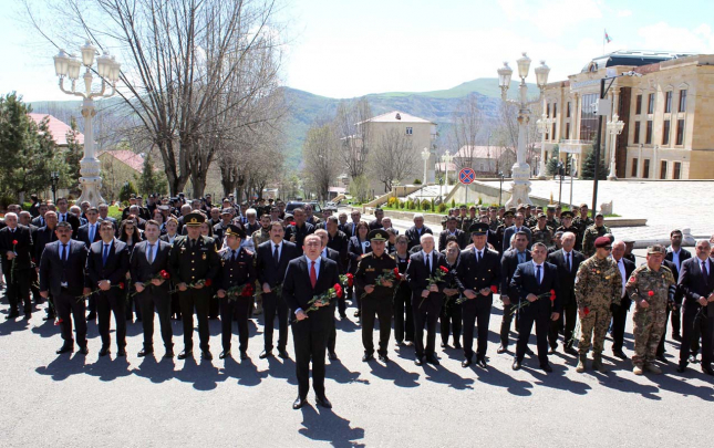 daskesende-umummilli-liderin-103-illik-yubileyi-qeyd-olundu