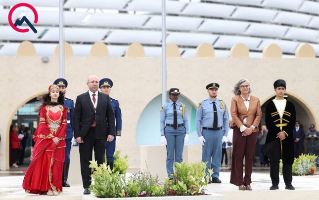 bayraqqaldirmada-sehid-ovladlari-da-istirak-etdi