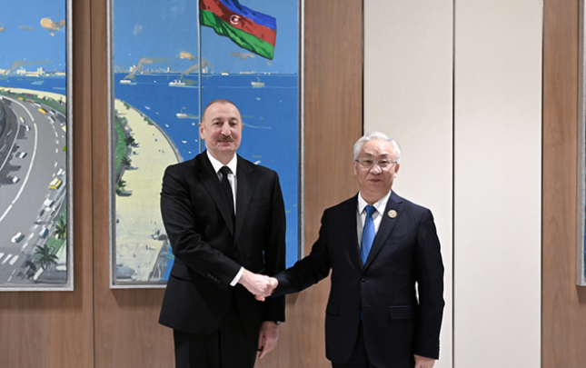 ilham-eliyev-qebul-kecirdi