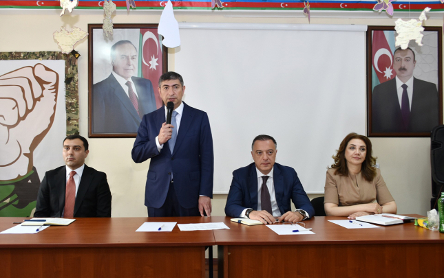 elsad-hesenov-novbeti-qebul-kecirdi