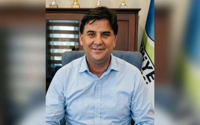 turkiyede-belediyye-sedri-gullelendi