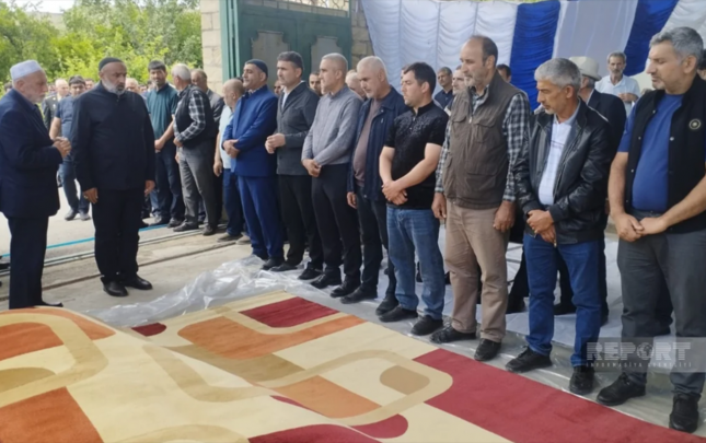 iranda-qezada-helak-olan-konsulumuzla-vida-merasimi-kecirildi