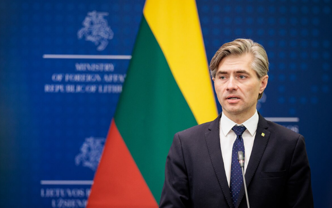 litvali-nazir-ve-aile-uzvlerine-aid-melumatlar-ogurlandi