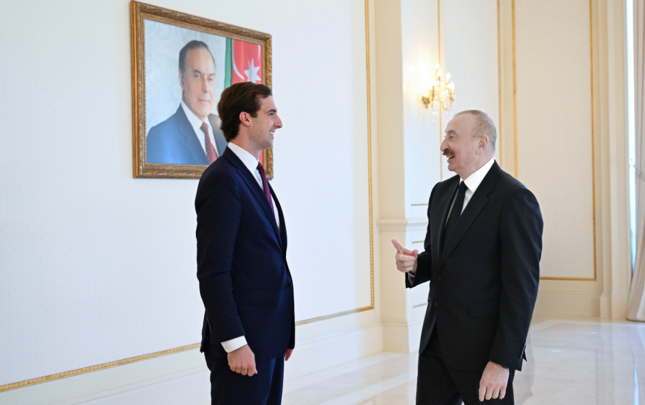 prezident-abs-dovlet-katibinin-komekcisini-qebul-etdi