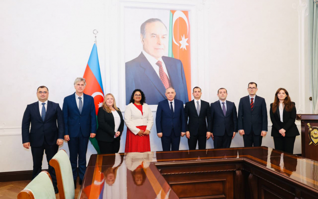 bpa-nin-numayende-heyeti-azerbaycandadir